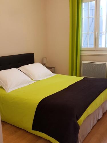 Résidence Carina : Apartment near Saint-Julien-d'Asse