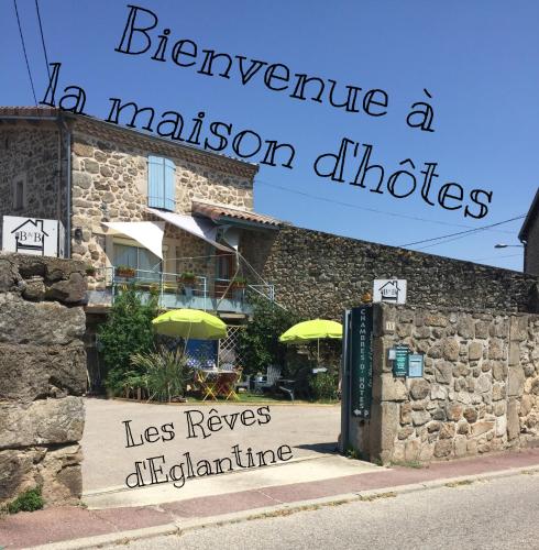 Chambres d'hôtes les Rêves d'églantine : Bed and Breakfast near Saint-Étienne-de-Valoux