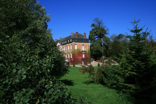 Chambres d'Hôtes La Chatellenie : Bed and Breakfast near Dampierre-Saint-Nicolas