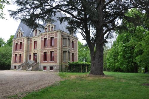 Château De La Croix Bizet : Guest accommodation near Le Bosc-Roger-en-Roumois