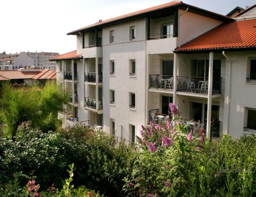 Résidence Biarritz Ocean : Guest accommodation near Biarritz