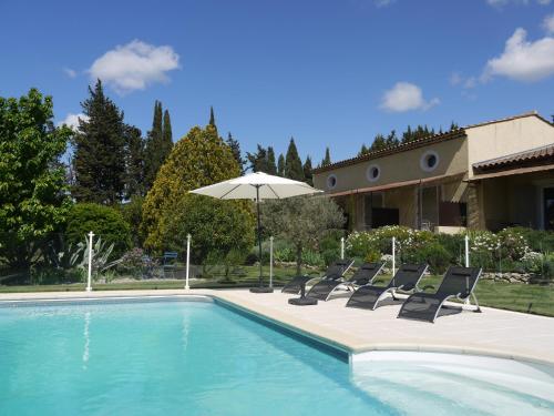 Mas des Marguerites : Bed and Breakfast near Mouriès
