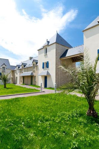 Résidence Néméa Le Domaine des Mauriers : Guest accommodation near Saint-Suliac