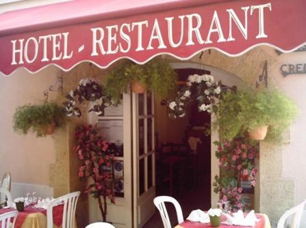 Logis de la Rose : Hotel near Saint-Julien