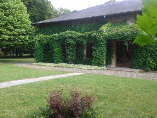 La Passagere : Bed and Breakfast near Saint-Yorre