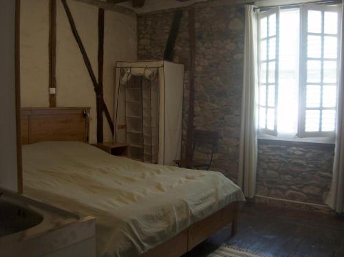 Le Petit Chat : Bed and Breakfast near Bassignac-le-Bas