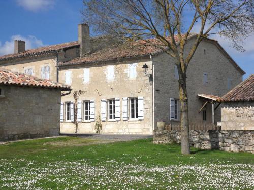 Chambre d'Hôte Les Claoues : Bed and Breakfast near Balignac