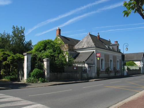La Maison De Famille : Guest accommodation near Civray-de-Touraine