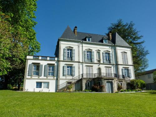 Chambres d'Hôtes Aire Berria : Bed and Breakfast near Armendarits
