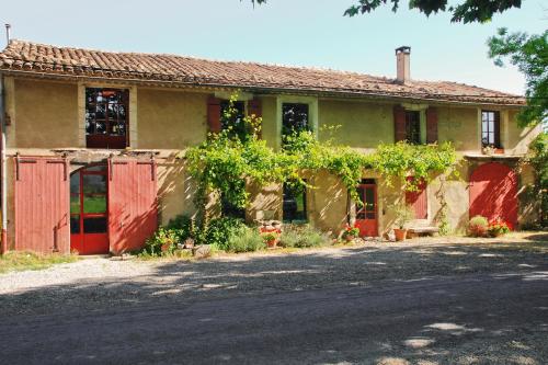 Le Mas du Câprier : Guest accommodation near Mérindol