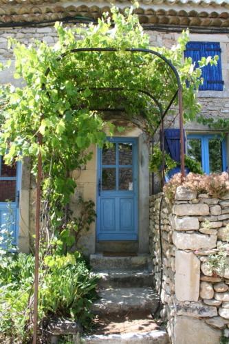 La Salamandre Bleue : Guest accommodation near Les Granges-Gontardes