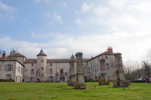 Château de Chantelauze : Guest accommodation near Marat