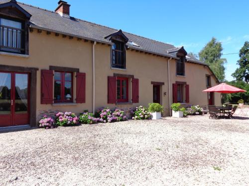 Chambres d'Hôtes Domaine du Bois-Basset : Bed and Breakfast near Iffendic