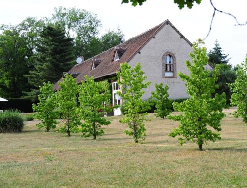 Gîte Derby Country : Guest accommodation near Saint-Martin-d'Auxigny