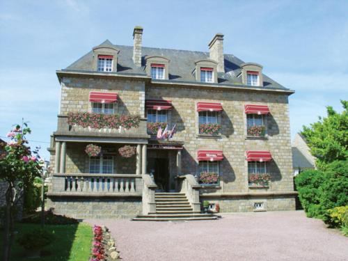 Hotel La Granitiere : Hotel near Saint-Vaast-la-Hougue