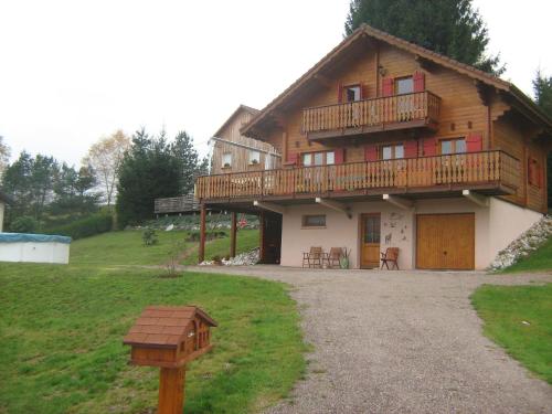 Chalet Gérardmer : Guest accommodation near Le Tholy