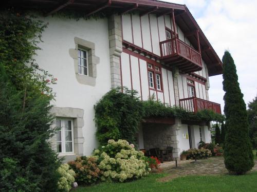 Chambres d'Hôtes Irazabala : Bed and Breakfast near Halsou