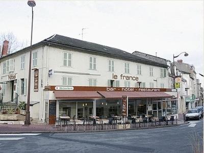 Le France : Hotel near Lissac-sur-Couze