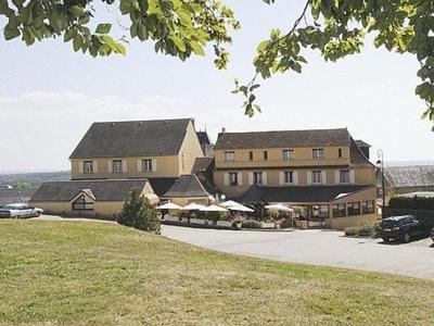 Logis Hôtel de la Tour : Hotel near Saint-Méard
