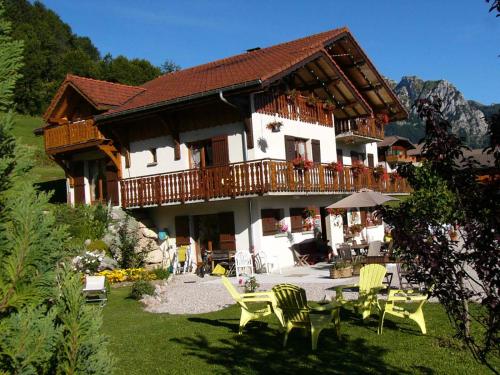 Gîte Le Titlis : Bed and Breakfast near Lugrin