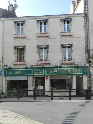 Hôtel Le Centre : Hotel near Saint-André-Goule-d'Oie