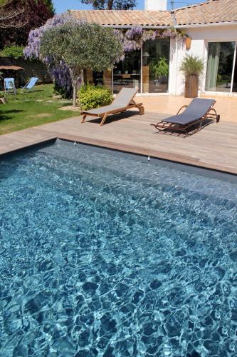 Le Clos des Romarins : Bed and Breakfast near Breuillet