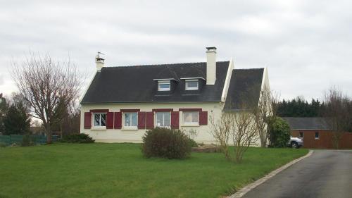 Mamoucafecouette : Bed and Breakfast near Saint-Broladre