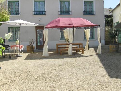 Residence Quelques Fleurs : Guest accommodation near Bossay-sur-Claise