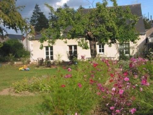 Le Jardin des Tourterelles : Guest accommodation near Nazelles-Négron