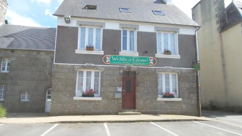 Webb's of Glomel : Bed and Breakfast near Lescouët-Gouarec