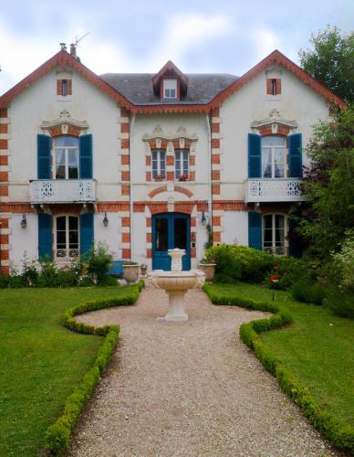 L'Oustal : Bed and Breakfast near Le Subdray