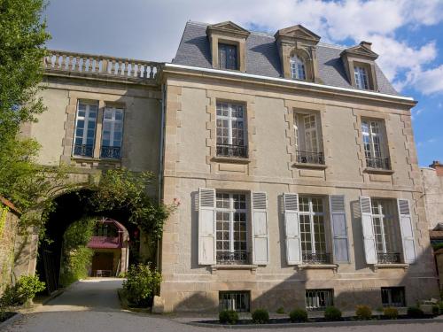 Villa Beaupeyrat Appart-hotel : Guest accommodation near Saint-Hilaire-Bonneval
