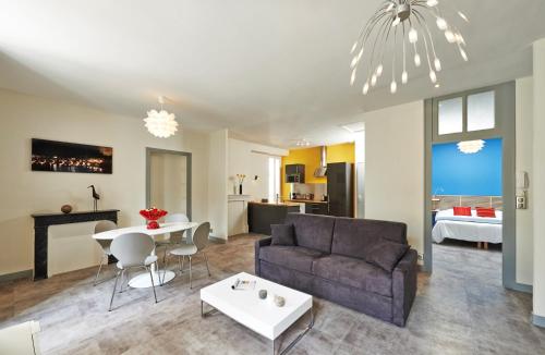 Appartement Quernon XXL : Apartment near Saint-Barthélemy-d'Anjou