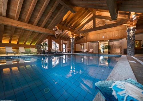 CGH Résidences & Spas Les Alpages De Champagny : Guest accommodation near Planay