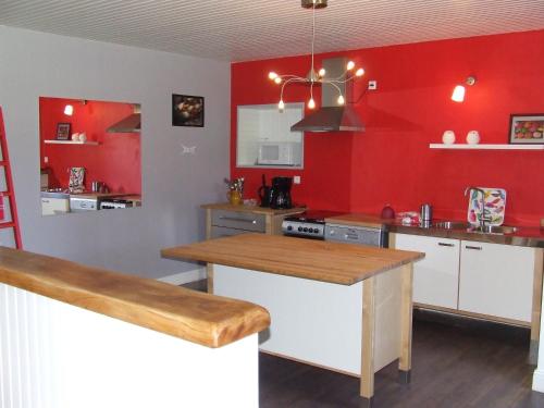 Holiday home Le Gite de Kerneuil : Guest accommodation near Gommenec'h