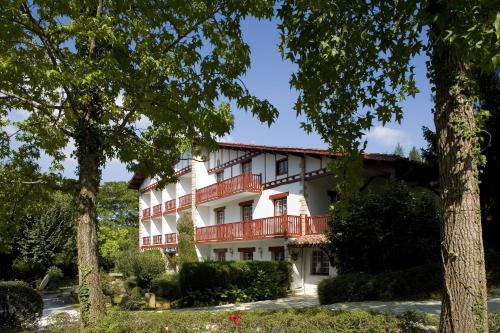 Hotel The Originals Argi-Eder (ex Relais du Silence) : Hotel near Sare