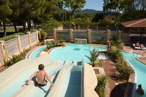 Camping La Prairie : Guest accommodation near Le Muy