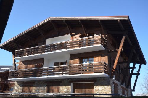 Chalet Arnica : Guest accommodation near Demi-Quartier