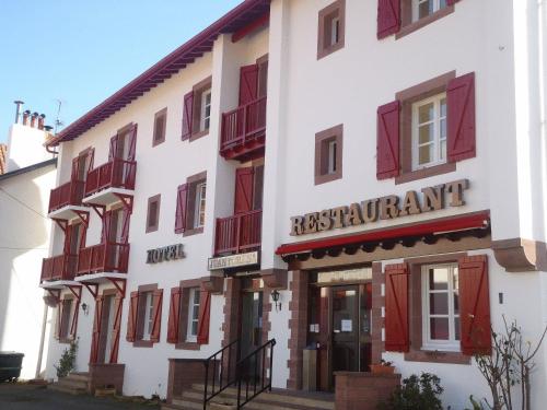 Hôtel Juantorena : Hotel near Bidarray