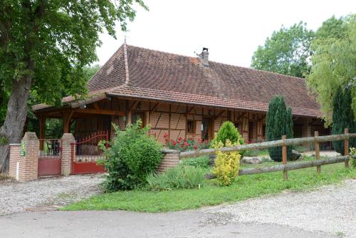 Le Clos du Rossignol : Guest accommodation near Beaurepaire-en-Bresse