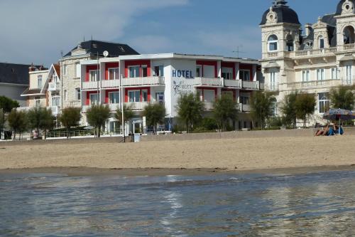 Hotel Le Trident Thyrsé : Hotel near Saint-Georges-de-Didonne