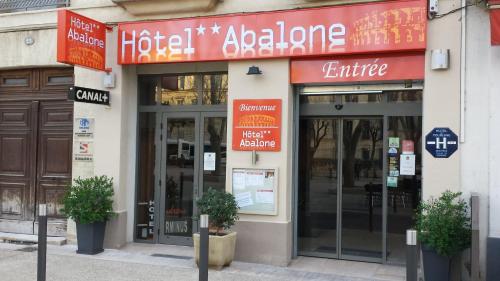 Hôtel Abalone : Hotel near Nîmes