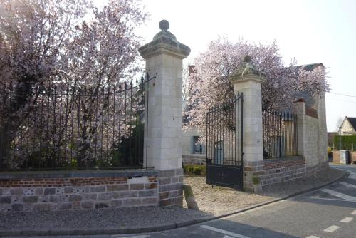 Gite de l'Abbaye d'Etrun : Guest accommodation near Dainville