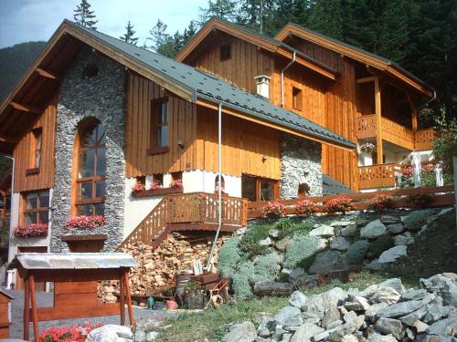 Chalet Deleglise 1 : Guest accommodation near Avrieux
