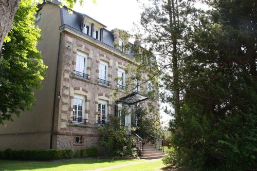 Les Jardins d'Aïka : Guest accommodation near Vieux-Moulin
