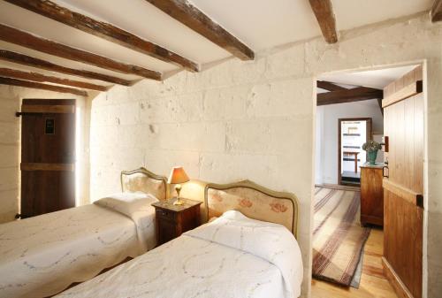 La Porte Rouge - The Red Door Inn : Bed and Breakfast near Dompierre-sur-Charente