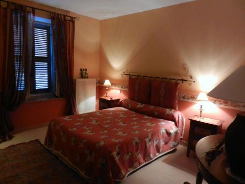 Chambre Hote Jacoulot : Guest accommodation near Saint-Symphorien-d'Ancelles