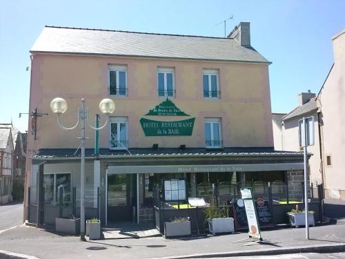Hotel De La Baie : Hotel near Saint-Méloir-des-Ondes