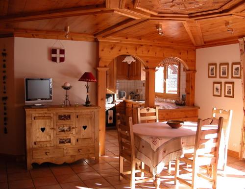 Les Barmés : Guest accommodation near Champagny-en-Vanoise
