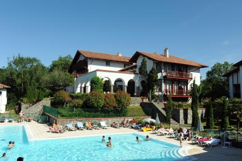Résidence Pierre & Vacances La Villa Maldagora : Guest accommodation near Ascain
